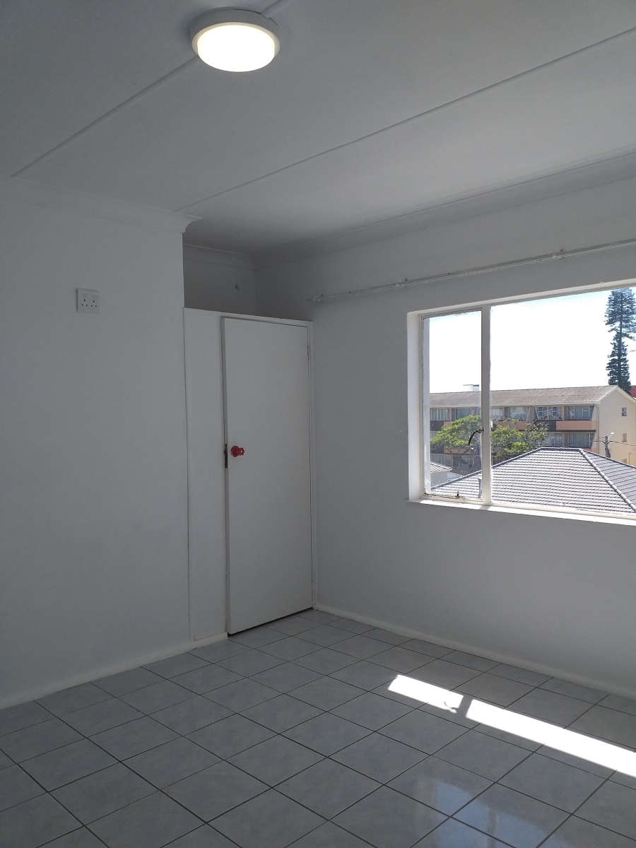 To Let 2 Bedroom Property for Rent in Southernwood Eastern Cape